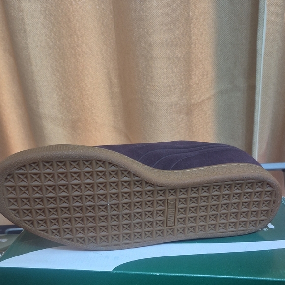 Puma Suede Chocolate Sneakers - Picture 4 of 4